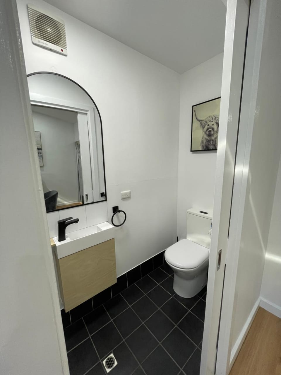 Spa Retreat Glenelg East Bed and Breakfast in Adelaide
