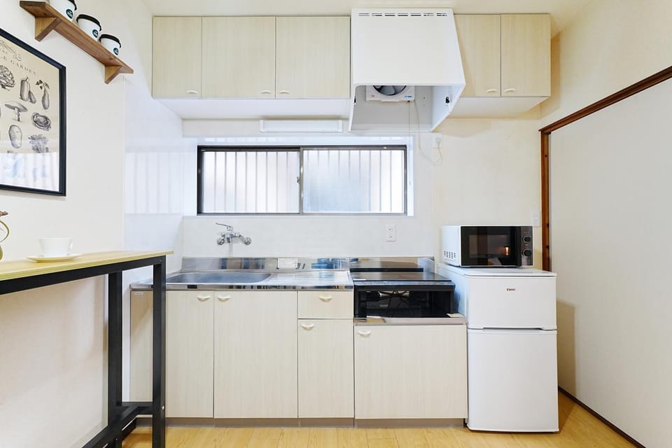 Kitchen or kitchenette