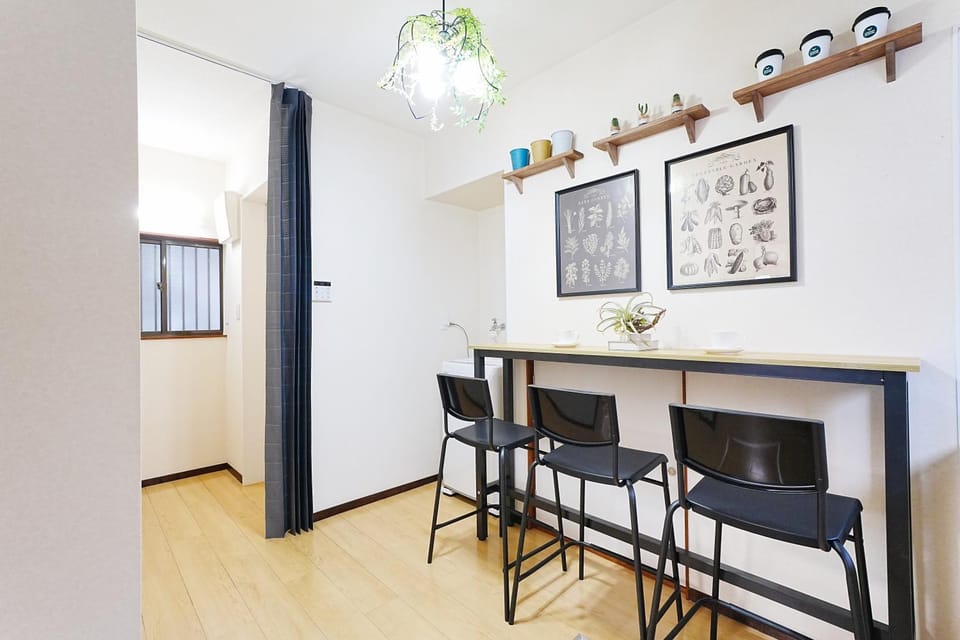 Seating area, Dining area
