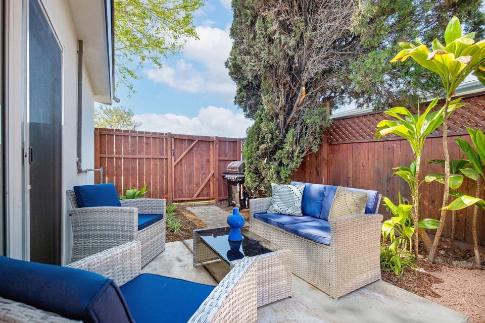 4 Miles to Beach Central and Newly Renovated House in San Diego
