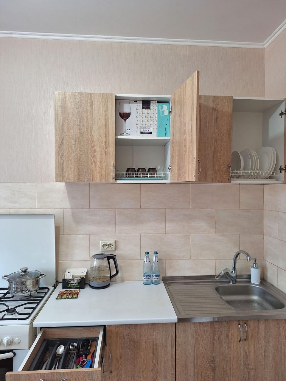 Kitchen or kitchenette, minibar, pet friendly, stove