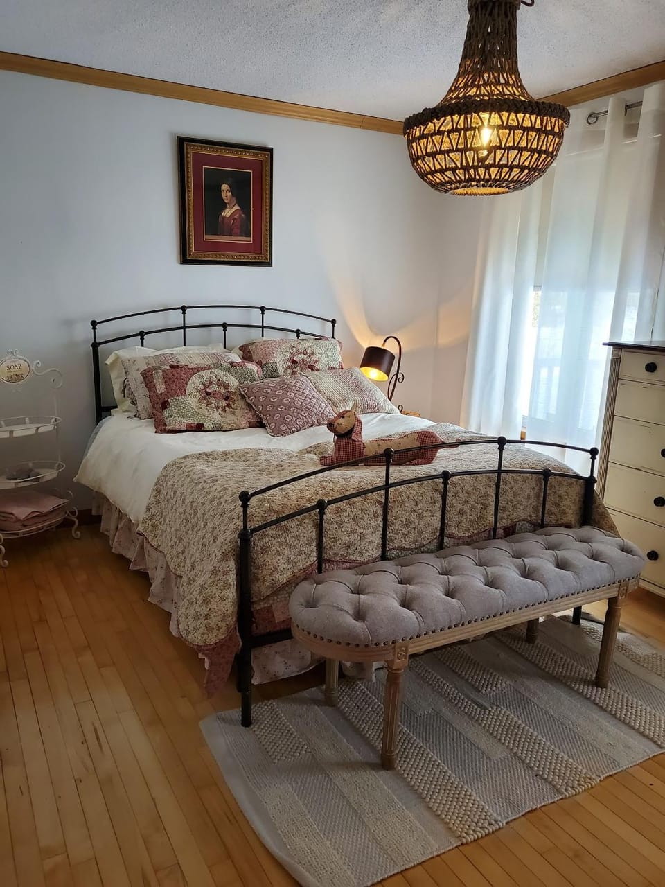Bed, Decorative detail, Bedroom