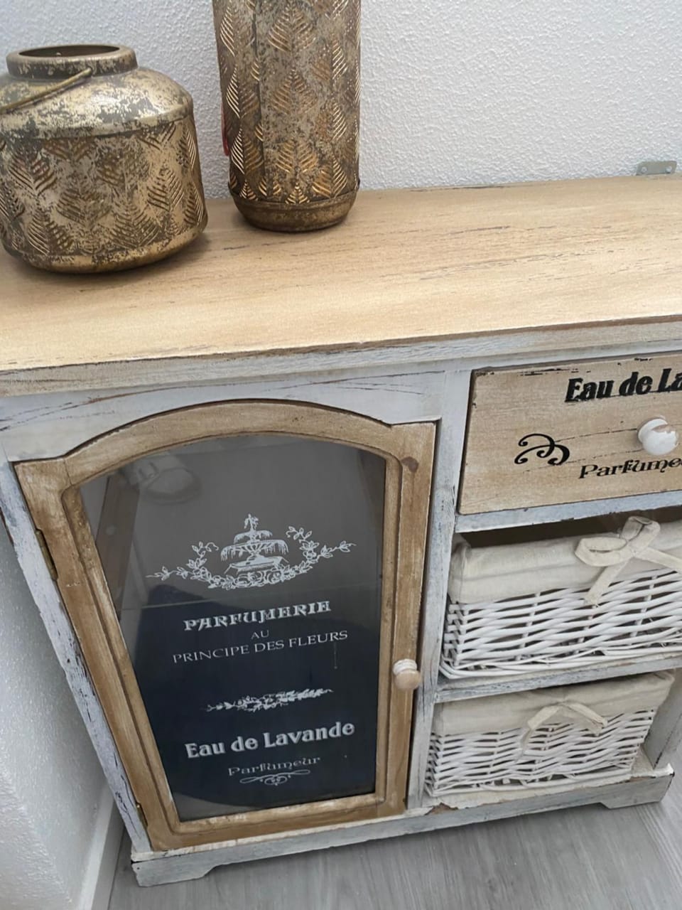 locker