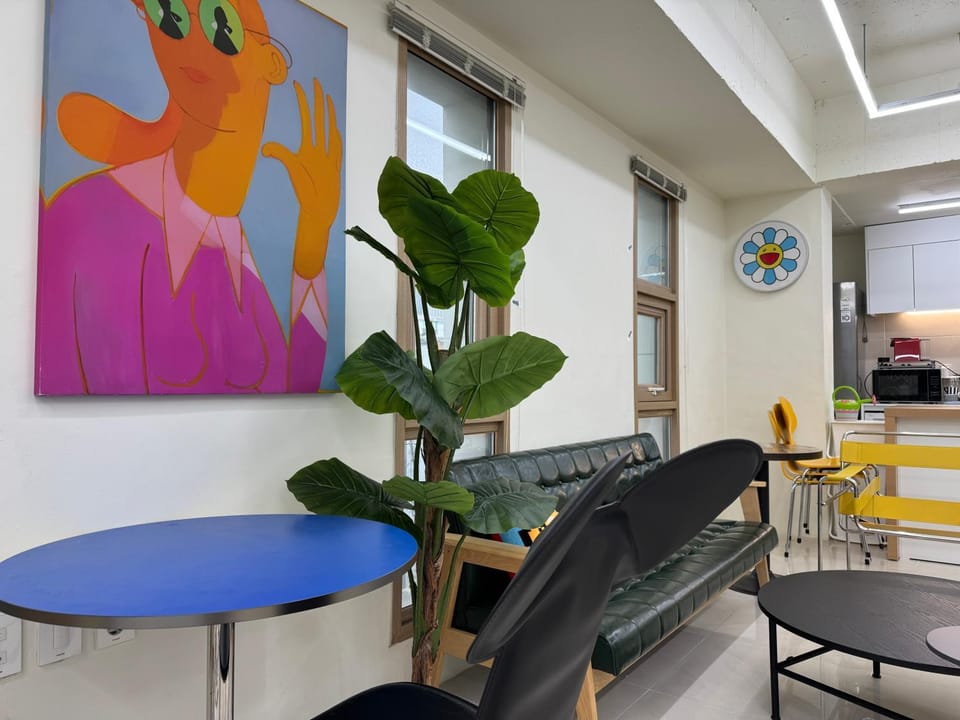 Seating area