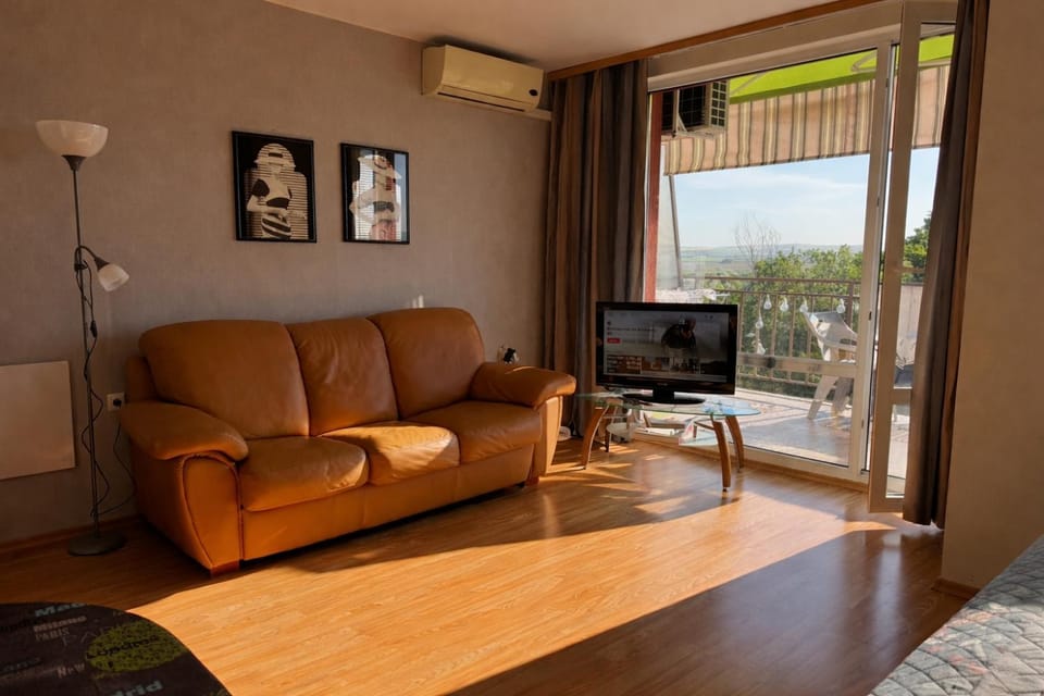 Quiet studio with a view! Apartment in Sunny Beach