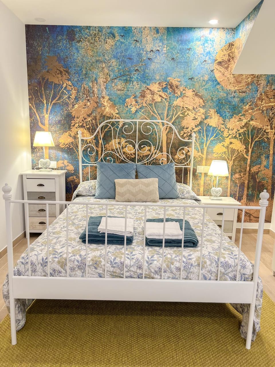 Bed, Bedroom