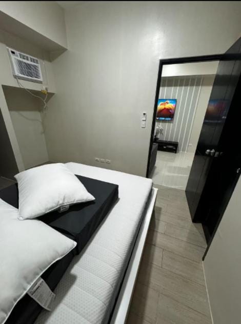 C12F JRM Staycation Naia T3 Near Airport With Parking Apartment hotel in Pasay