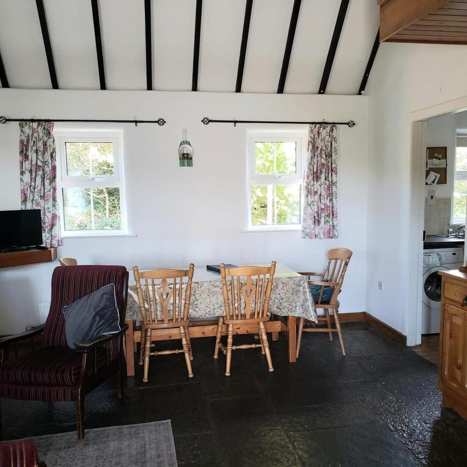 Bluebell Cottage 3 bedroom House in County Mayo