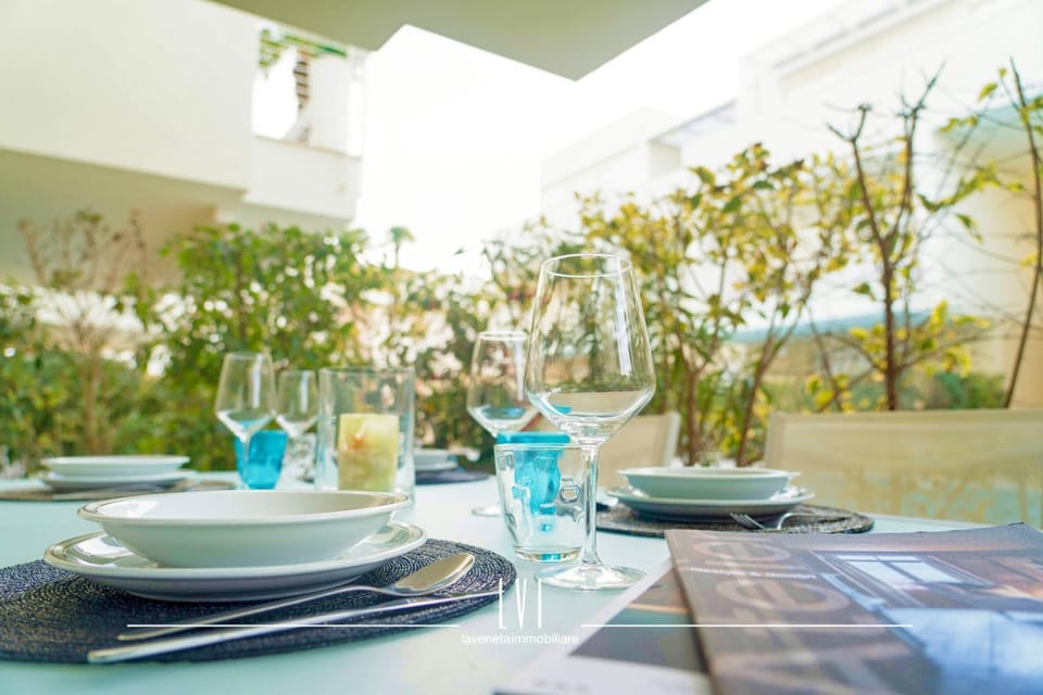 Jesolo Wave - Private Garden & Pool Retreat Apartment in Lido di Jesolo