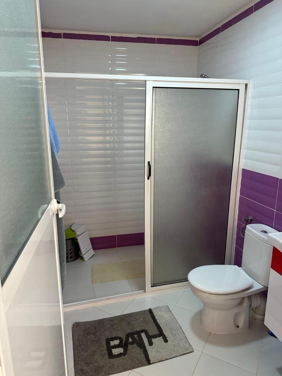 Shower, Toilet, Bathroom