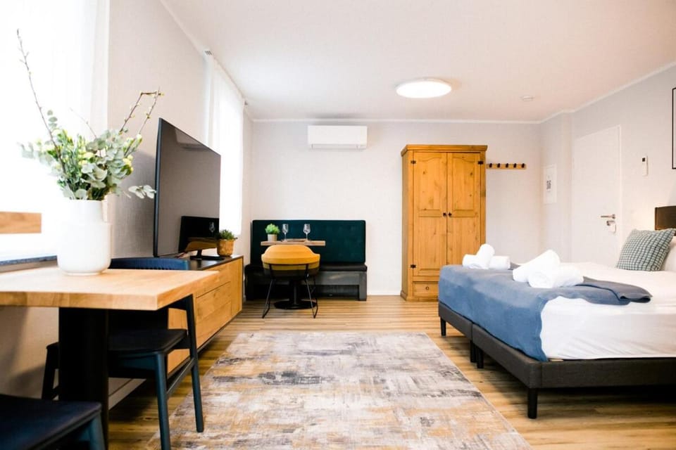 Photo of the whole room, Seating area, air conditioner