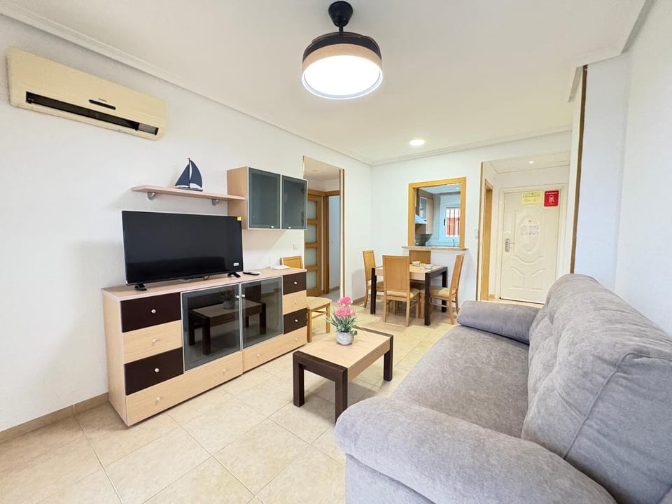 TV and multimedia, Living room, Dining area, air conditioner