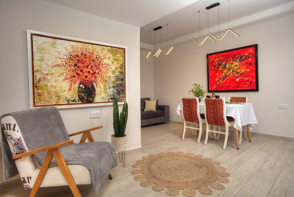 Living room, Decorative detail, Seating area