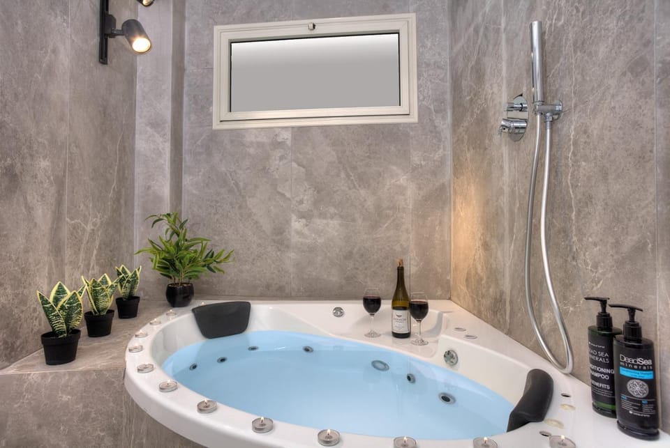 Hot Tub, Hot Tub, Bath