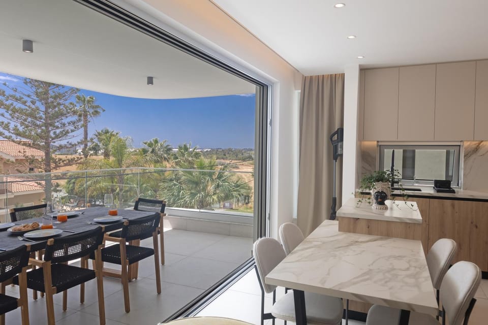 Mackenzy Dream Residence 202 Apartment in Larnaca