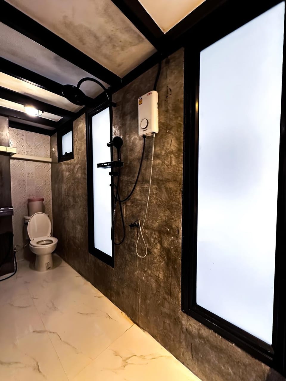 Shower, Toilet, Bathroom