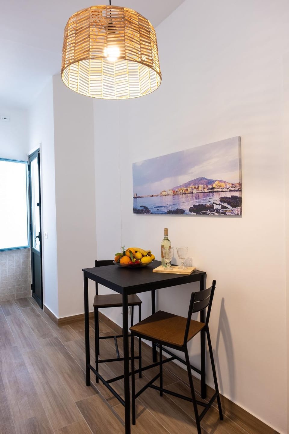Seating area, Dining area