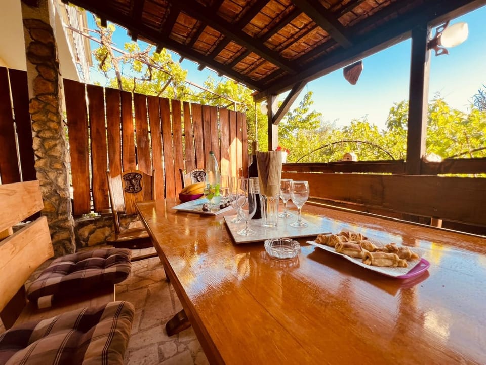 Day, View (from property/room), Balcony/Terrace, Balcony/Terrace, Seating area, Dining area