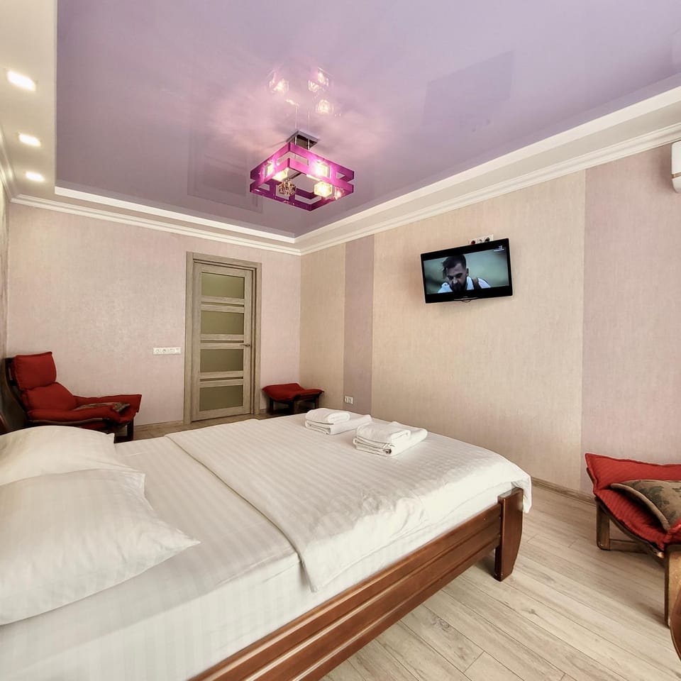 ApartPoltava Шикарна панорама ЦЕНТР апартаменти в елітній НОВОБУДОВІ, Документація для відрядження Apartment in Ukraine
