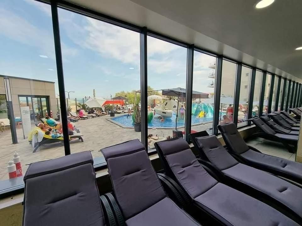 Spa and wellness centre/facilities, Swimming pool, sunbed