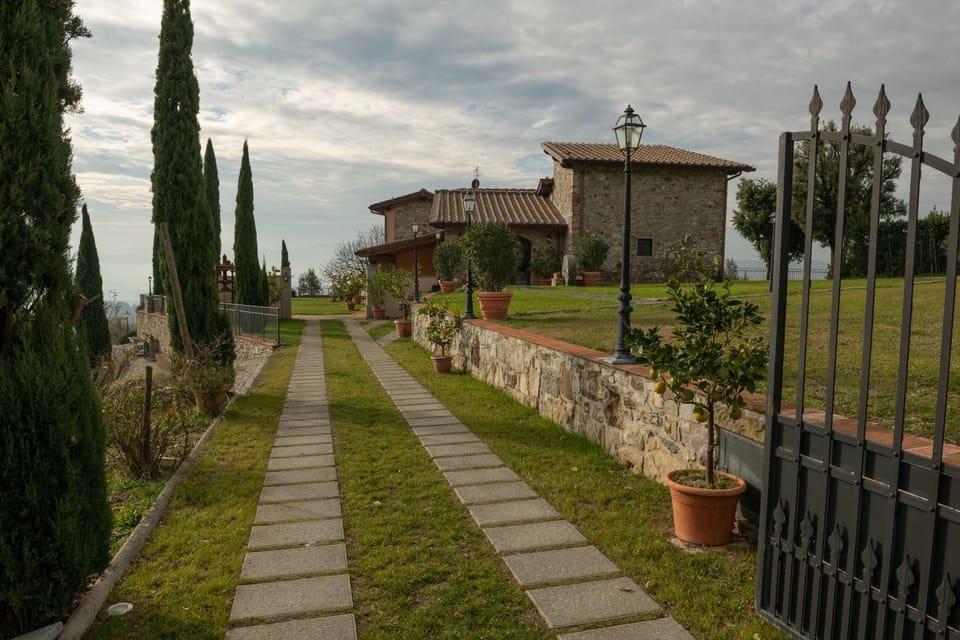 Tenuta Piroddi Farm Stay in Emilia-Romagna