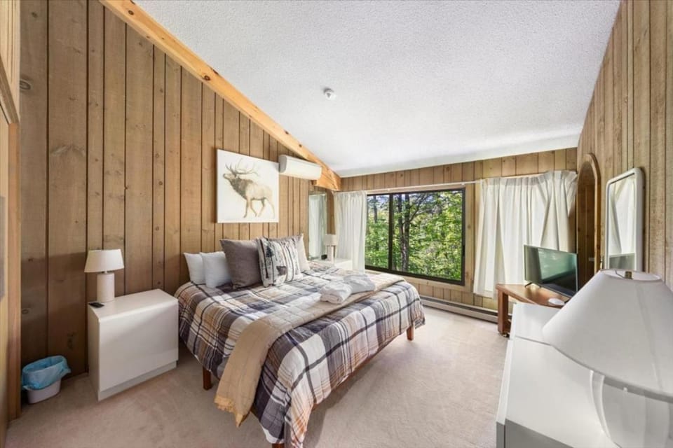 Townhouses near White Mtn Perfect for Large Groups Apartment in North Conway