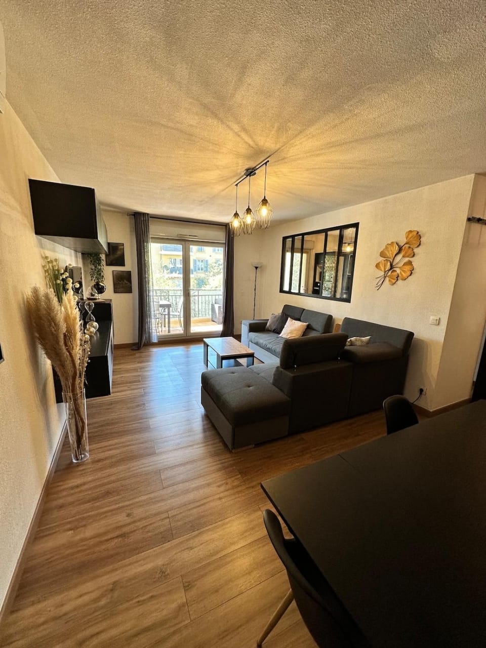 Communal lounge/ TV room, TV and multimedia, Living room, Seating area