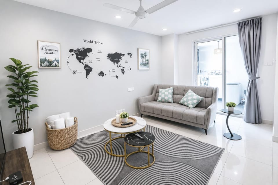 Communal lounge/ TV room, TV and multimedia, Living room, Sea view, Sea view