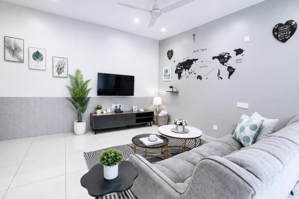 Communal lounge/ TV room, TV and multimedia, Living room