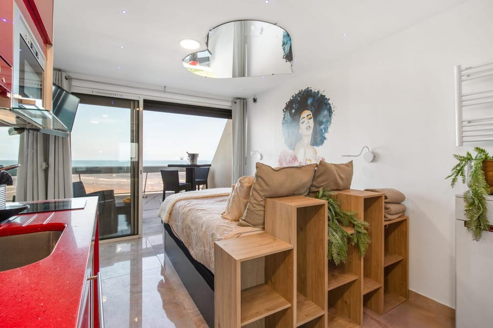 Joker Heliopolis Seafront Apartment with Panoramic Sea View Apartment in Agde