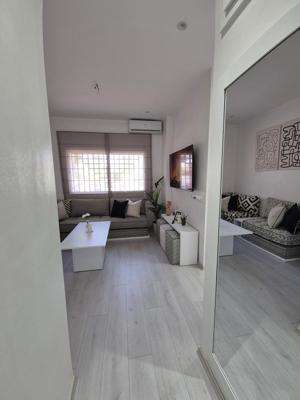 Studio close to Descartes high school Apartment in Rabat