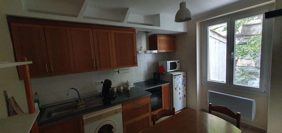 Le long de la rivière Apartment in Irun
