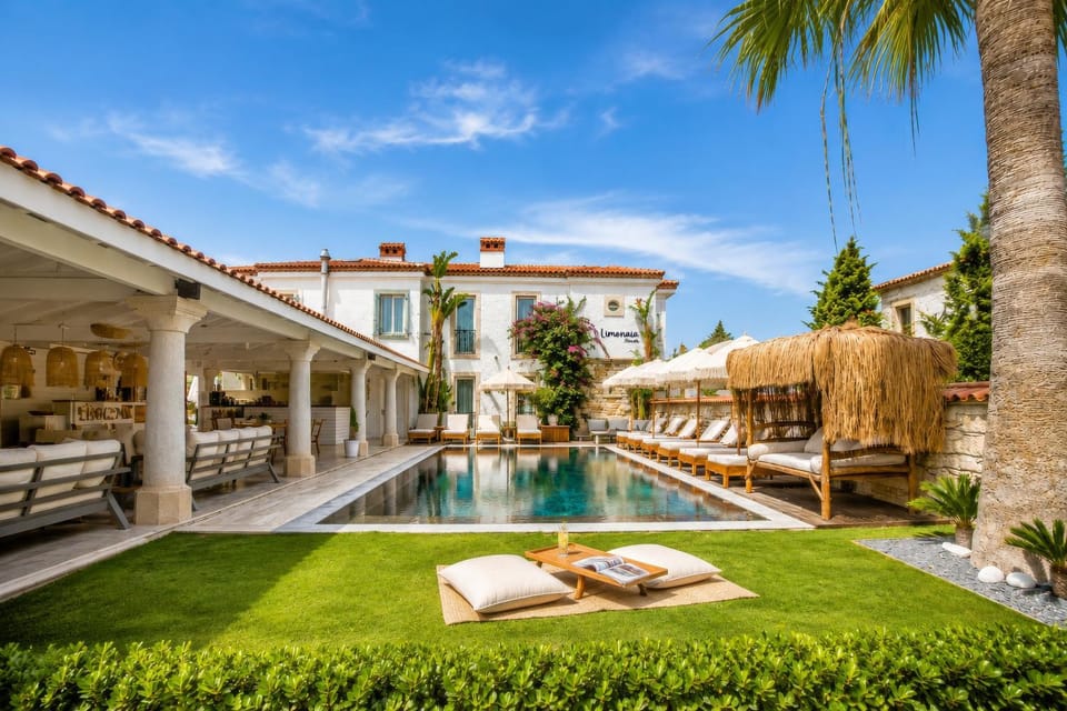 Property building, Swimming pool