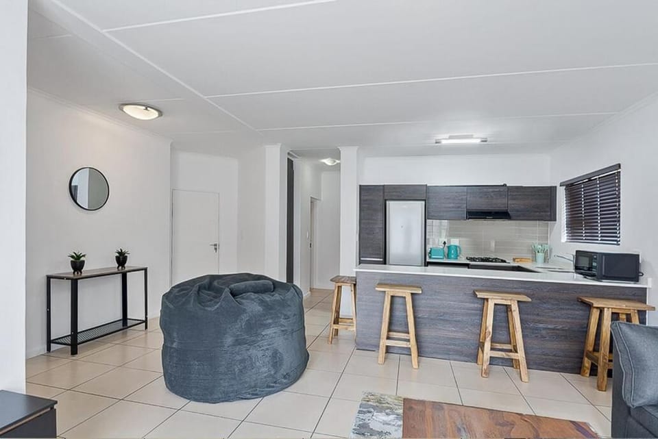 Olivedale Oasis Apartment in Sandton