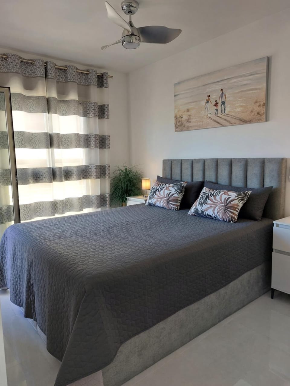 Bed, Photo of the whole room, Bedroom, wardrobe, air conditioner