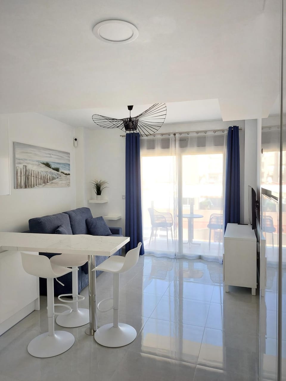 TV and multimedia, Living room, Seating area, Dining area, Quiet street view