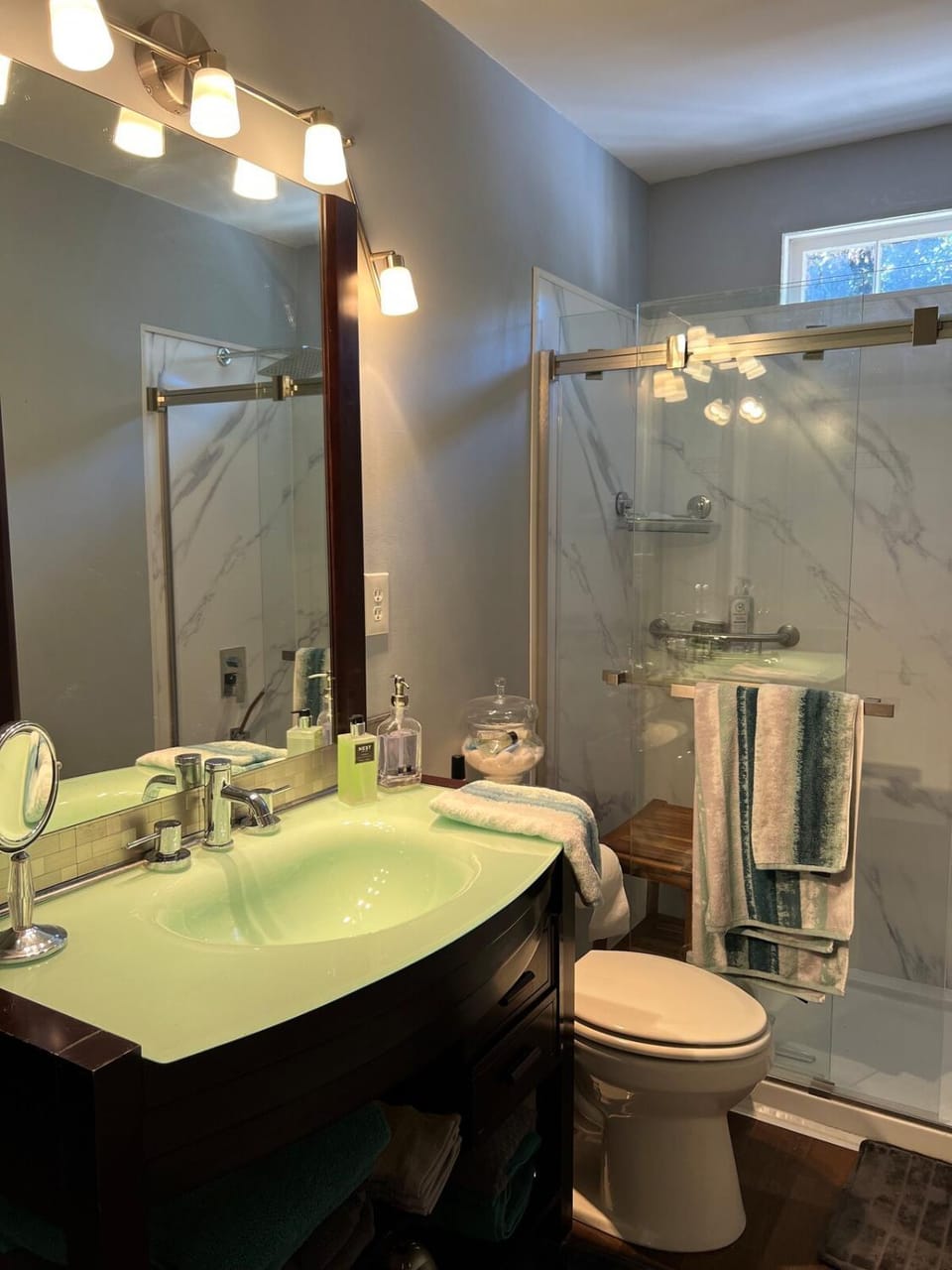 cozy retreat in upscale Green Hills in west Nashville Apartment in Nashville