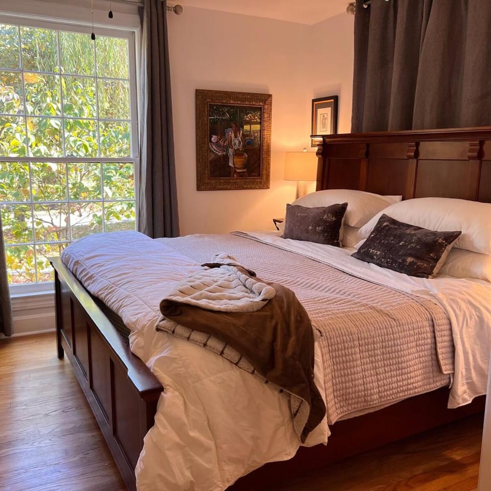 cozy retreat in upscale Green Hills in west Nashville Apartment in Nashville