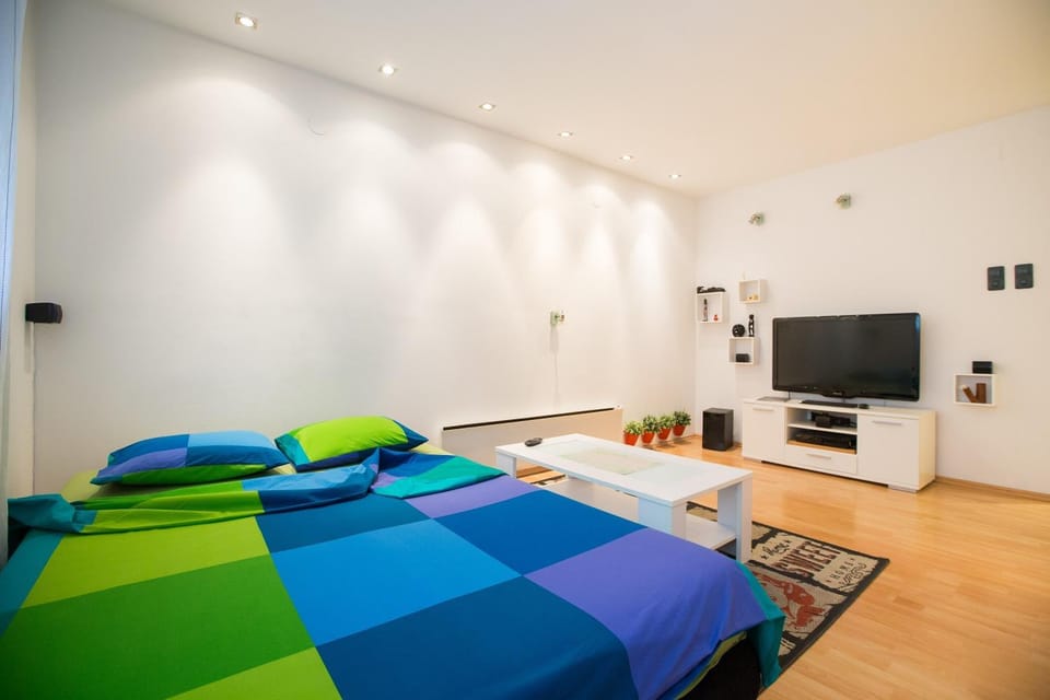 Living room, Bedroom