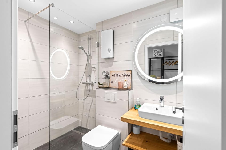 Shower, Toilet, Bathroom