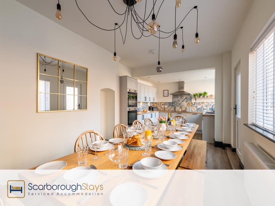 Kitchen or kitchenette, Food and drinks, Dining area, Food, pet friendly