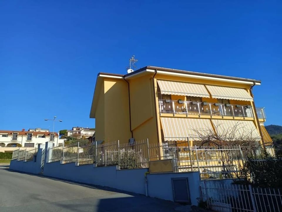 Appartamento Mimosa Apartment in Loano