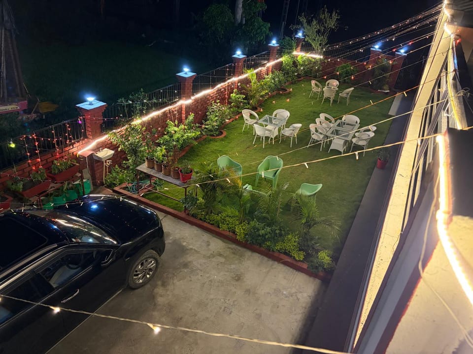 Garden, Parking