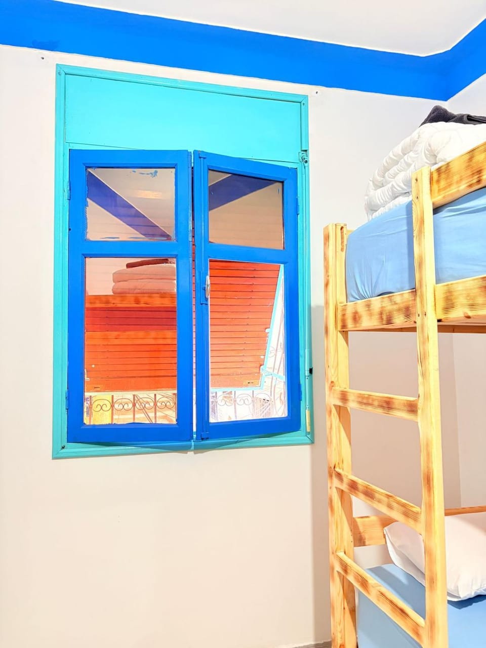 Photo of the whole room, bunk bed