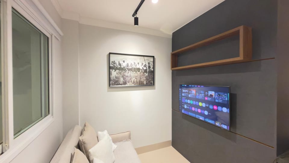 Communal lounge/ TV room, TV and multimedia