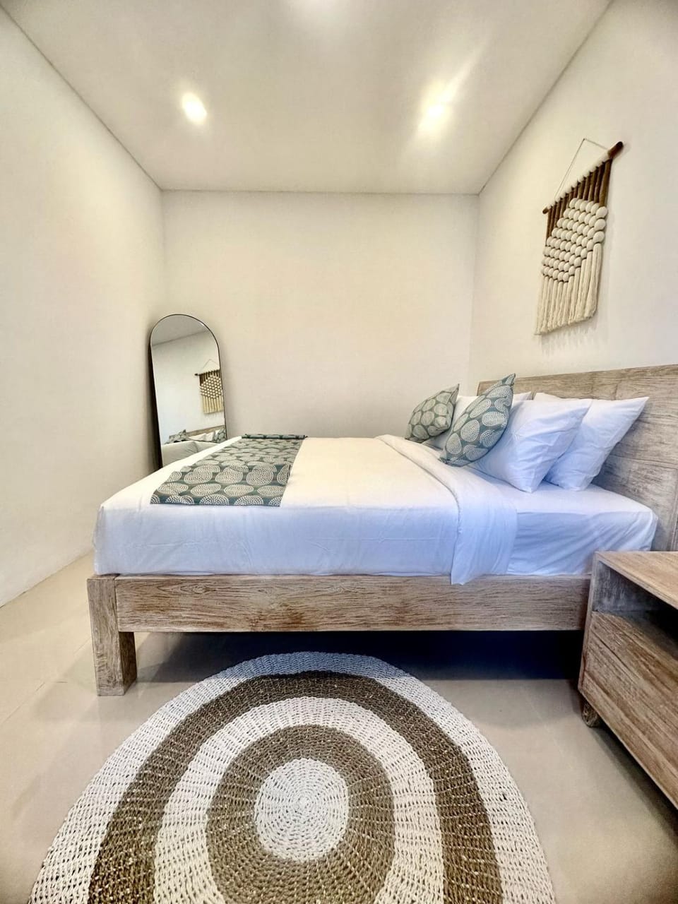 Stylish Villa, 2BR ,GREAT VALUE, Great Location ! Villa in Bali