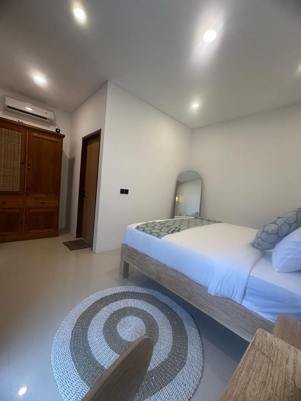 Stylish Villa, 2BR ,GREAT VALUE, Great Location ! Villa in Bali