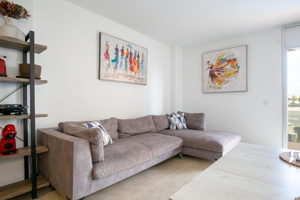 V035 - Mestral 2 Apartment in Roses