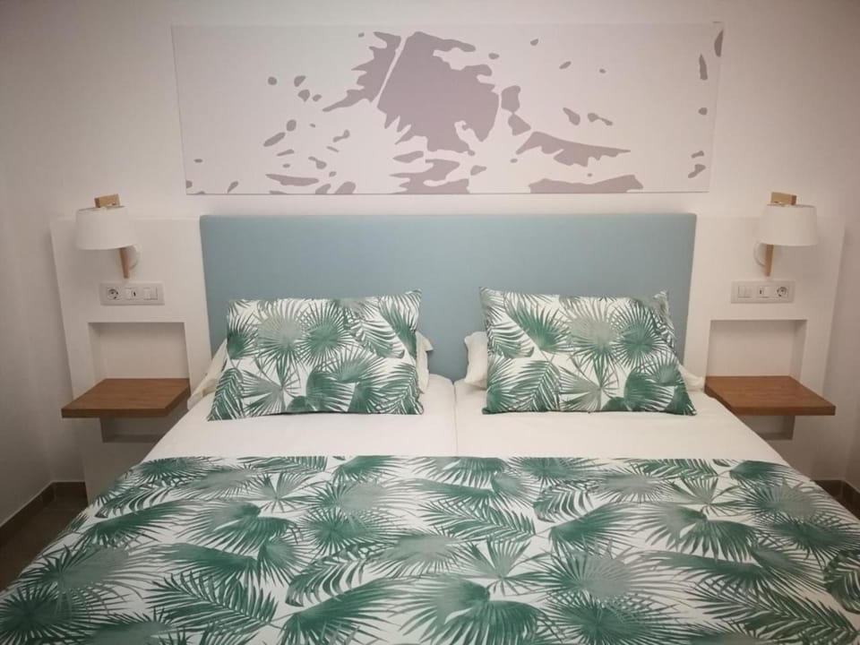Bed, Decorative detail, Bedroom