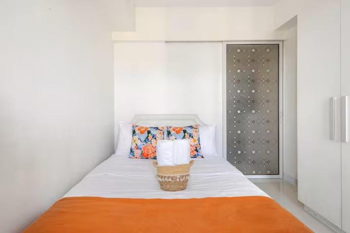 Bed, Bedroom, wardrobe